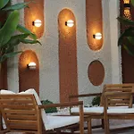 Hotel Bonnie