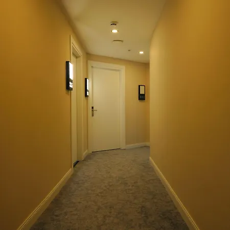 Bonnie Hotel 3*