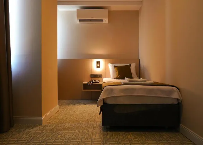 Hotel Bonnie *