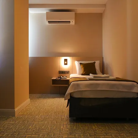 Hotel Bonnie *
