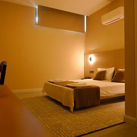 Hotel Bonnie *
